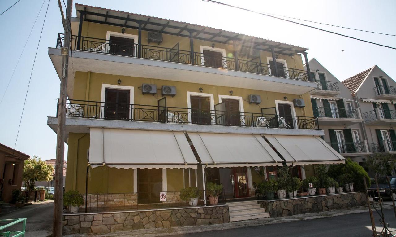 Petania Hotel & Apartments Lixouri Exterior foto